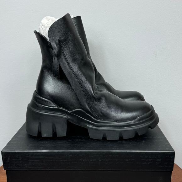 New Saint G Hayden Boot in Black Leather Women's Size EU 37 - Picture 5 of 8